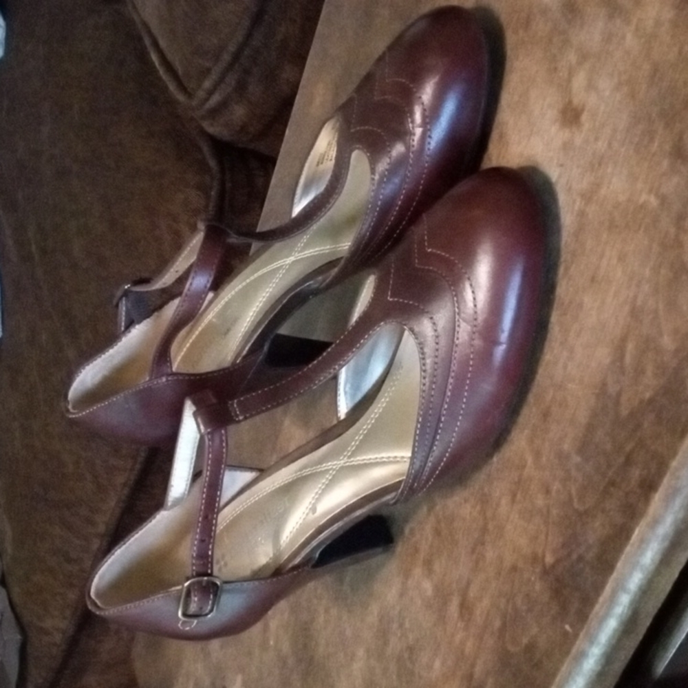 Naturalizer N5 Leather Betty T Strap Heels Two Tone Brown Womens Size 6.5